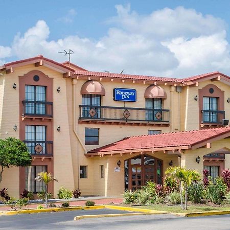 Rodeway Inn Near Ybor City - Casino Tampa Exterior photo