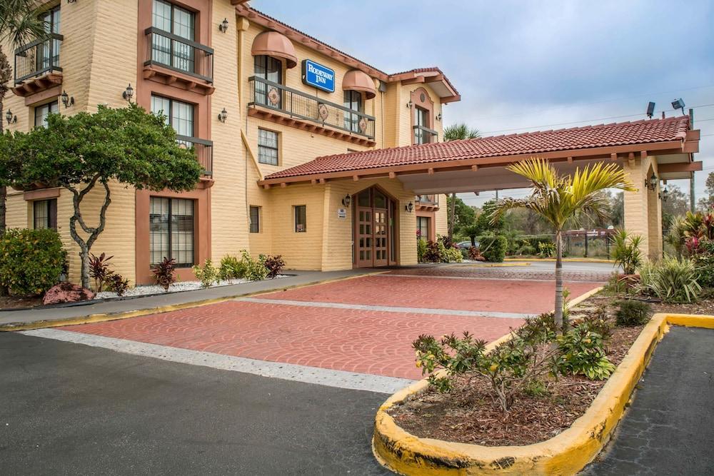 Rodeway Inn Near Ybor City - Casino Tampa Exterior photo